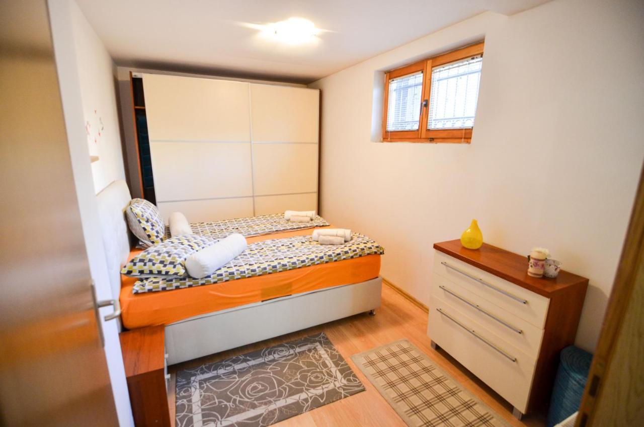 Blacksmith Apartment + Free Private Parking Sarajevo Bagian luar foto