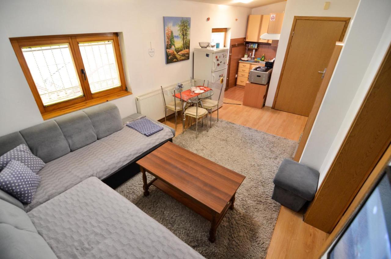 Blacksmith Apartment + Free Private Parking Sarajevo Bagian luar foto
